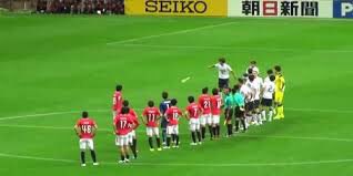 Acl 韓国人選手がテーピングをピッチに投げ捨てる 浦和vs済州 動画